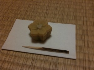 和菓子　水仙　そえ田